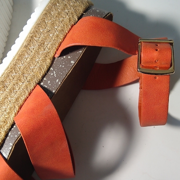 NWOT Patrizia 38 Women's Platform Sandals - Picture 11 of 12